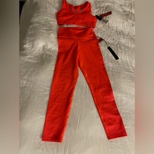 Carbon38 action bra and highrise 7/8 legging in cloud compression size small NWT